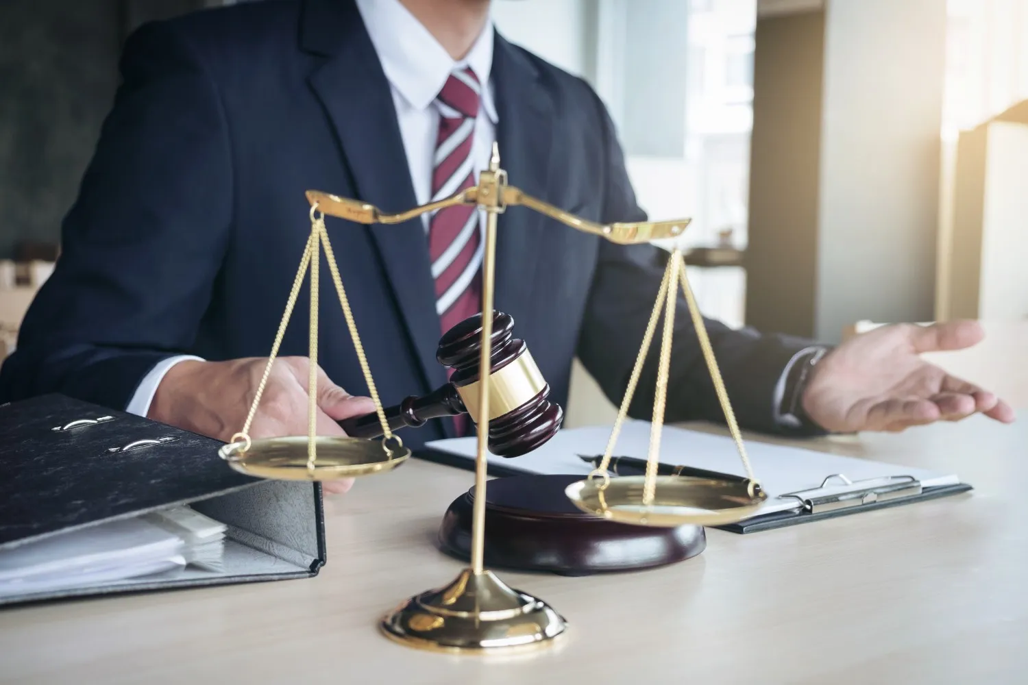 Arizona Car Accident Guide: When to Contact a Personal Injury Lawyer